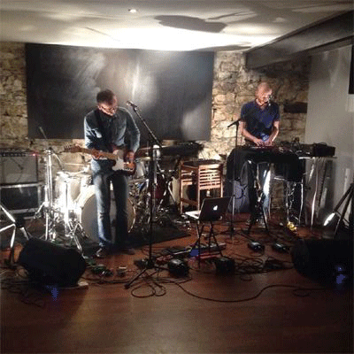 WeWant2Wadio 2013/2014 -->08